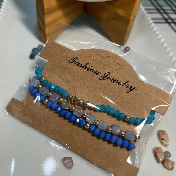 bracelets - Picture 2 of 4